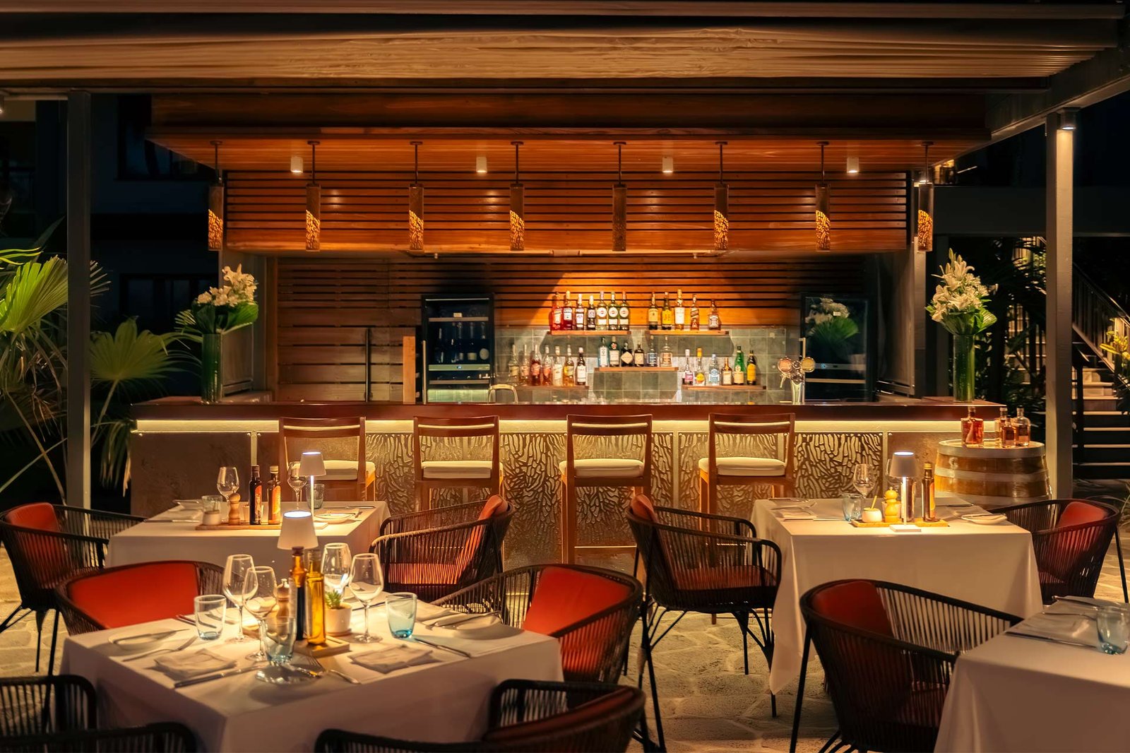 Royal Palm Beachcomber Luxury, at the table