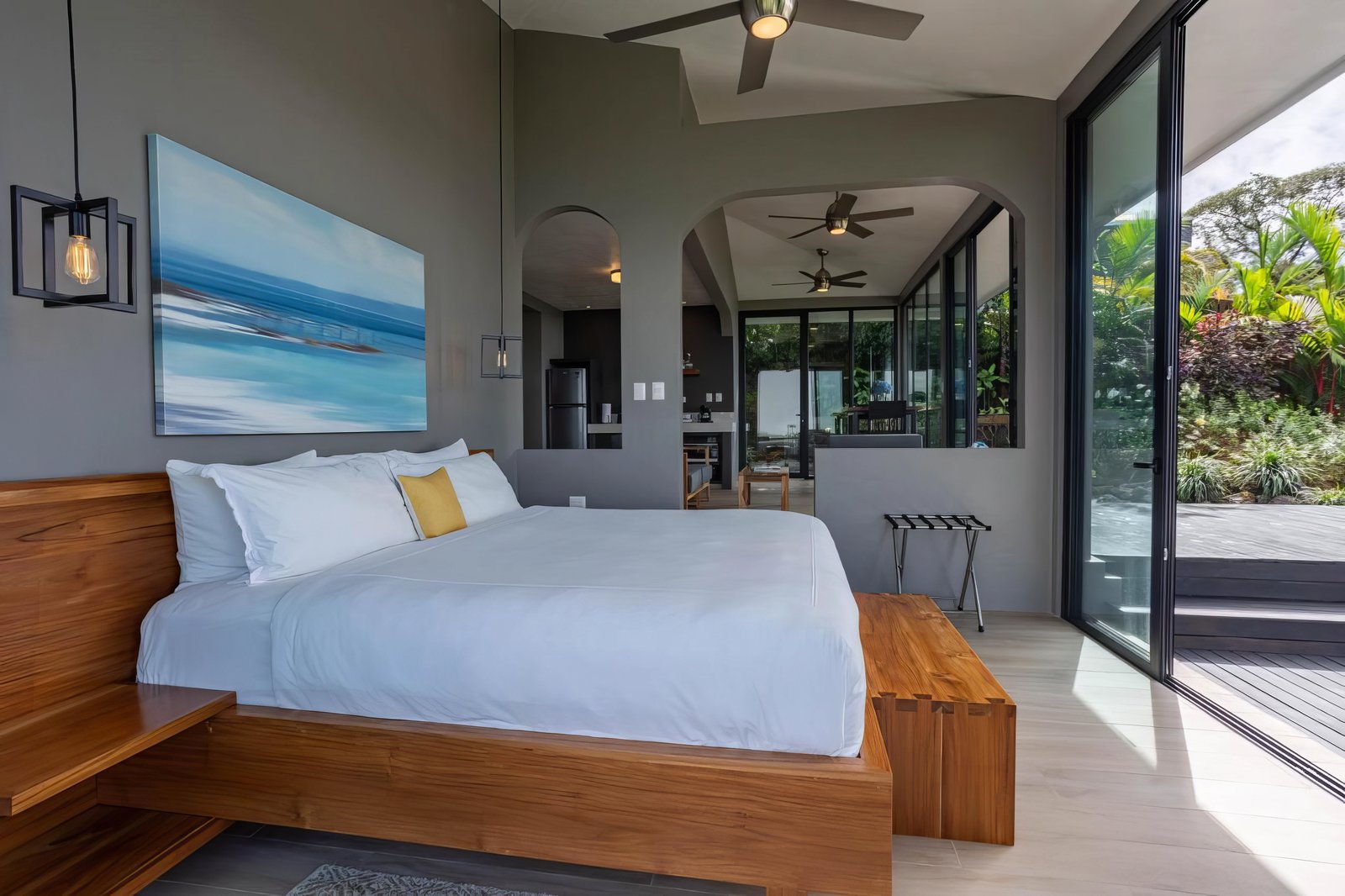 Rancho Pacifico, rooms