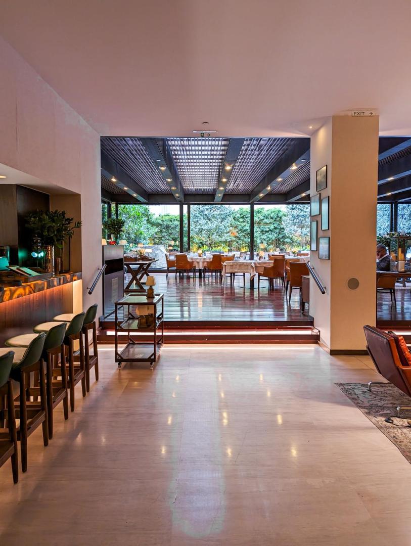 Square Nine Hotel Belgrade, eat & drink