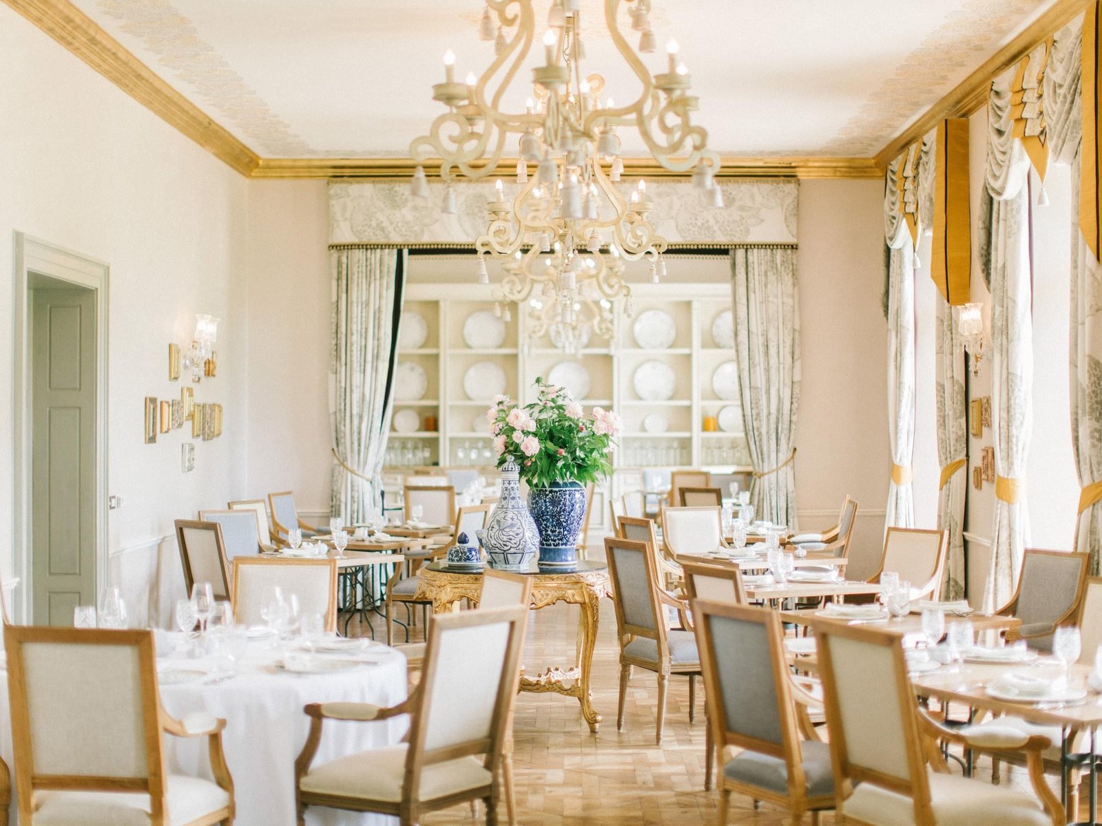 Chateau Mcely, piano nobile restaurant