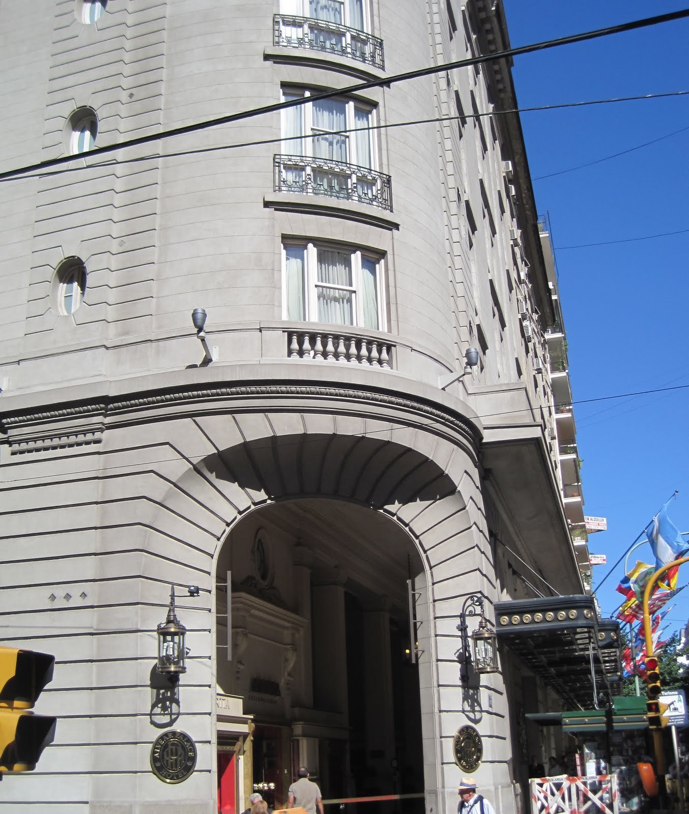 Alvear Palace Hotel, backstory