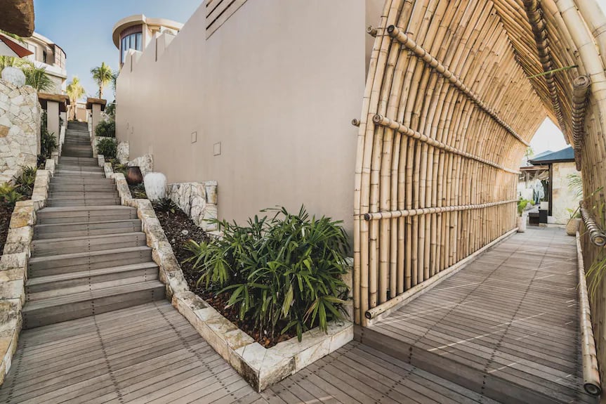 Seascape Resort & Spa Uluwatu — backstory