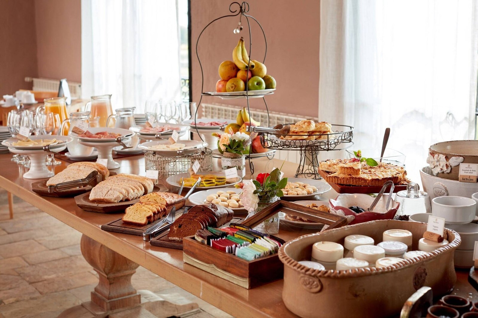 House of Jasmines, eat & drink