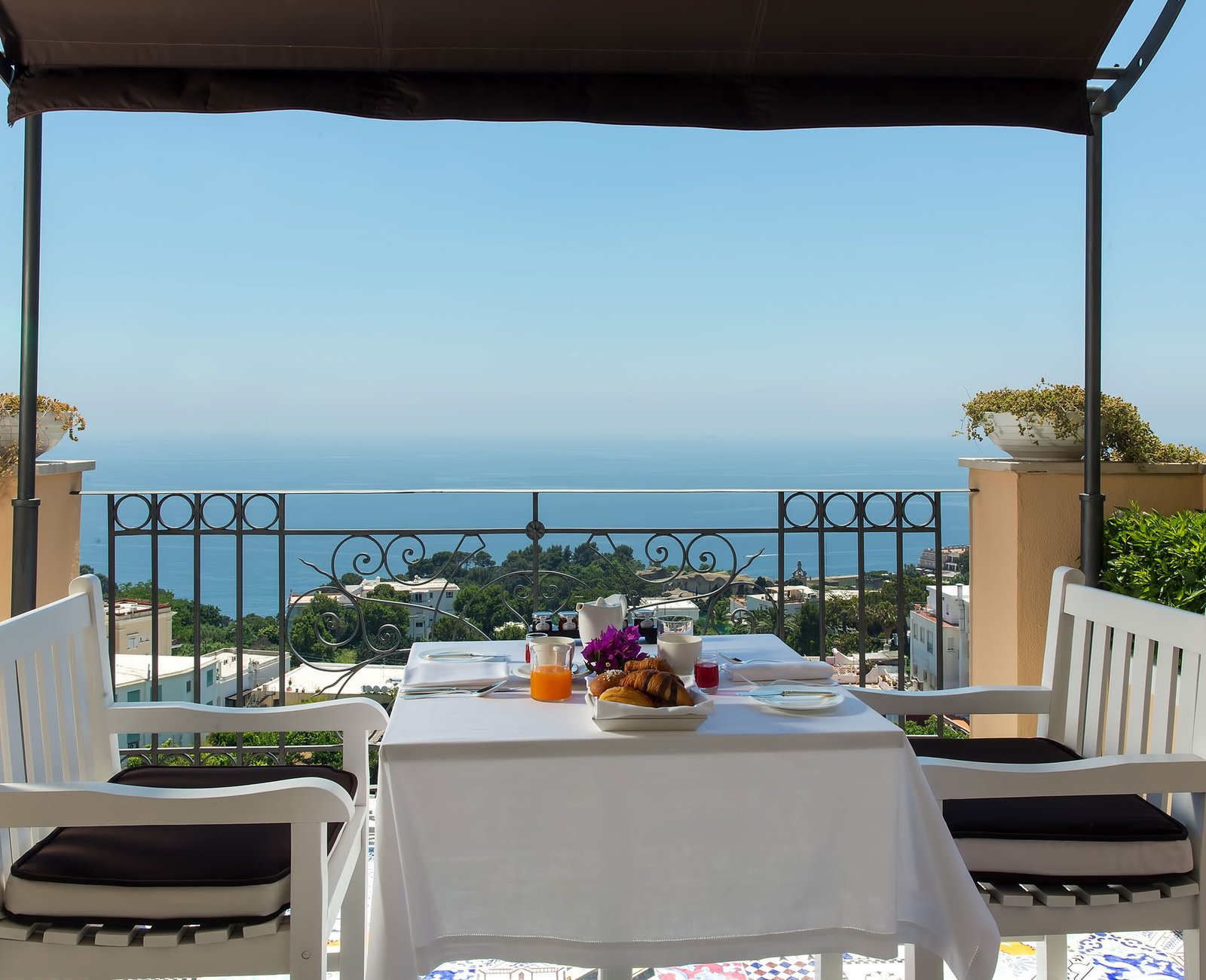 Capri Tiberio Palace, vibe
