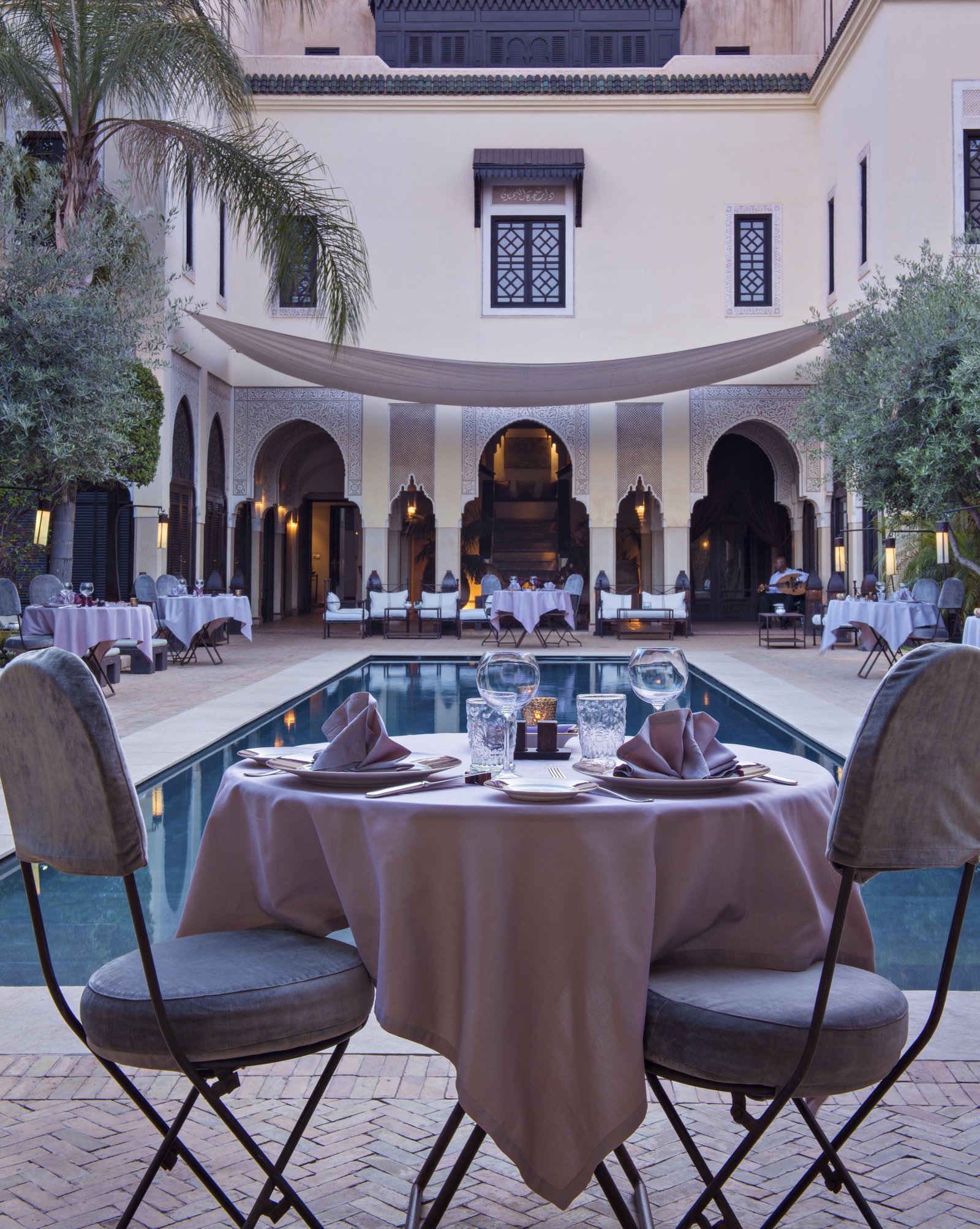 Villa des Orangers, eat & drink