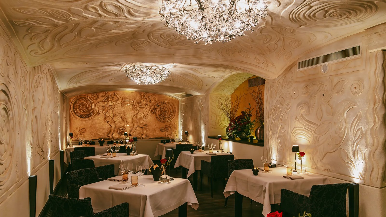 Hotel Giardino Mountain, at the table