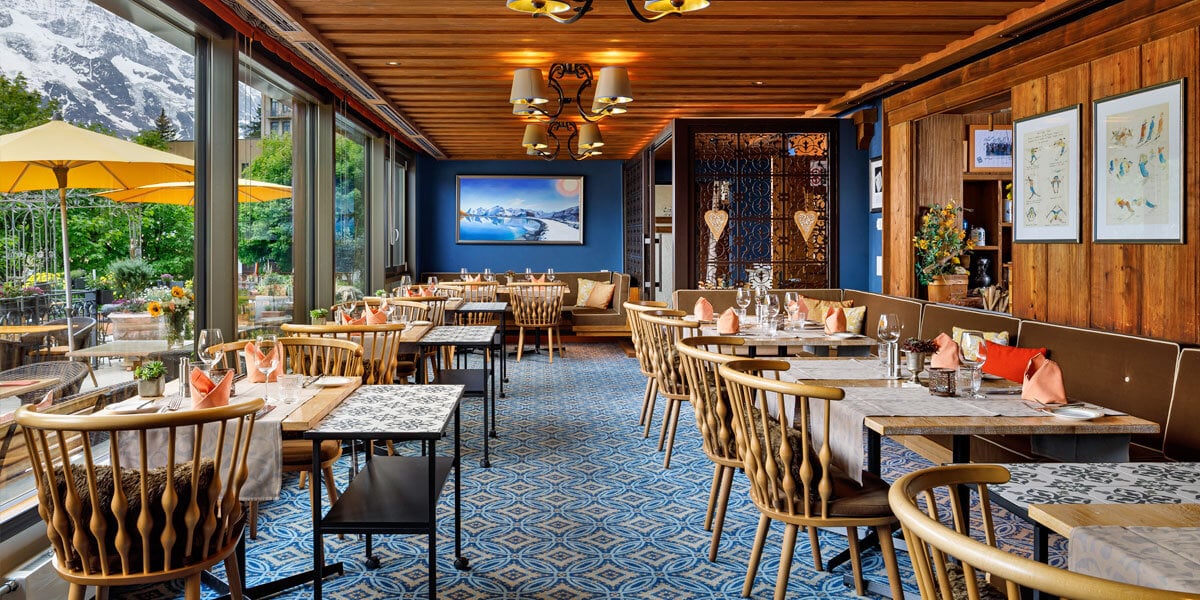 Hotel Eiger Muerren, panorama restaurant & sun terrace
