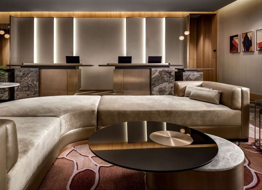 Park Hyatt Toronto, vibe