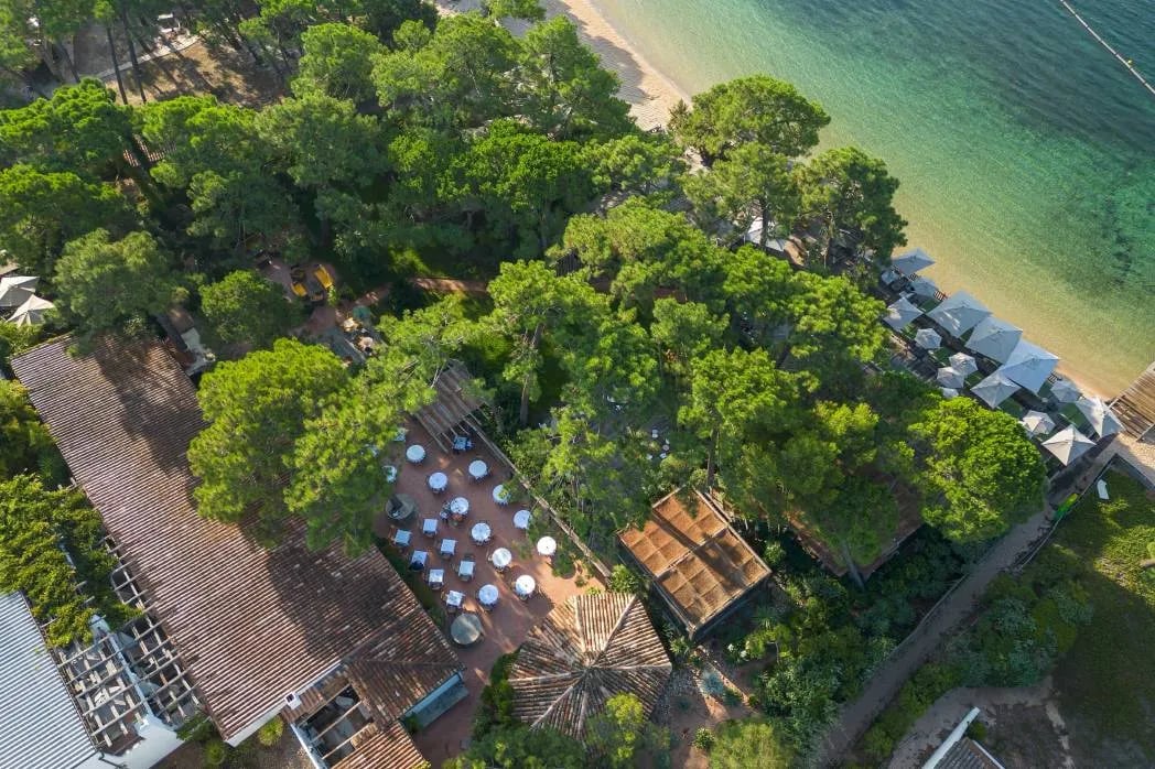 Grand Hôtel Cala Rossa & Spa NUCCA, backstory