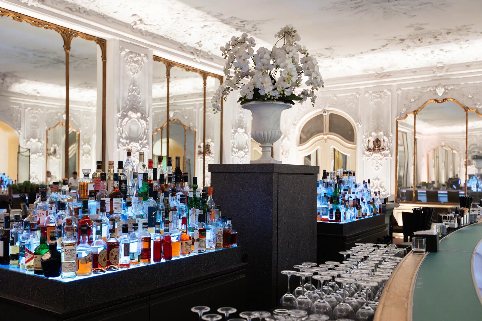 Hotel Bayerischer Hof, eat & drink