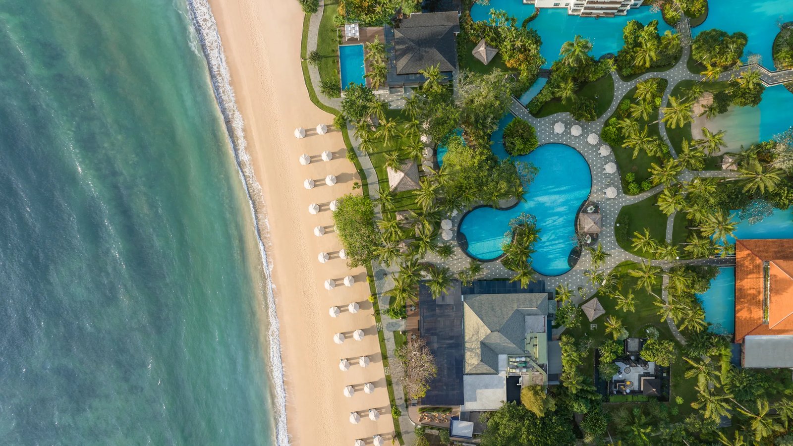 The Laguna Bali — vibe