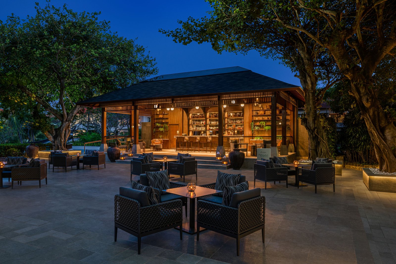 The Laguna Bali, de balé lounge & bar