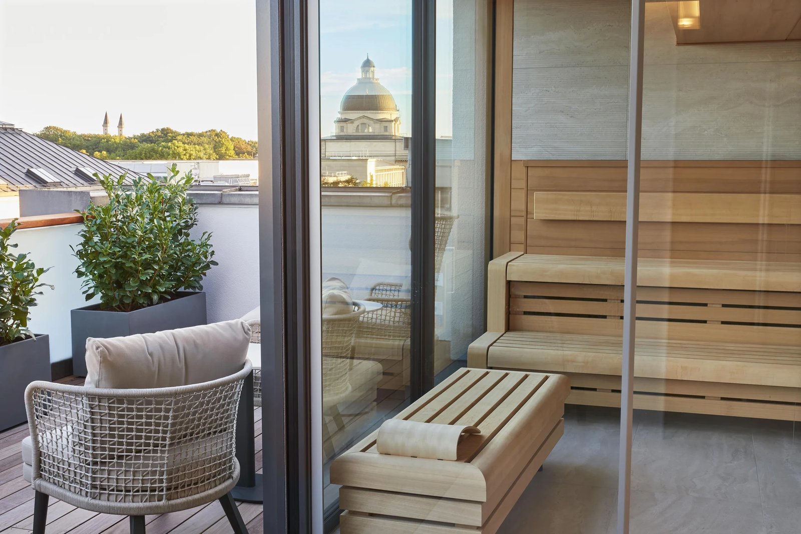 Hotel Vier Jahreszeiten Kempinski München, the sauna and gym