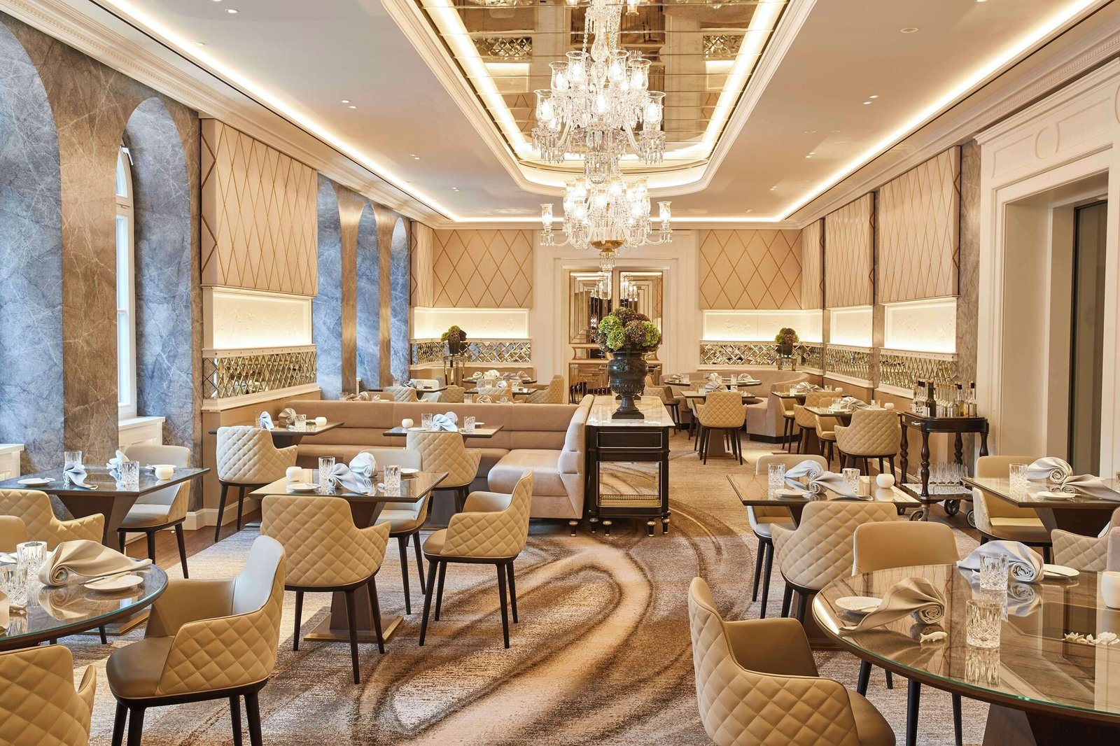Hotel Vier Jahreszeiten Kempinski München, schwarzreiter restaurant
