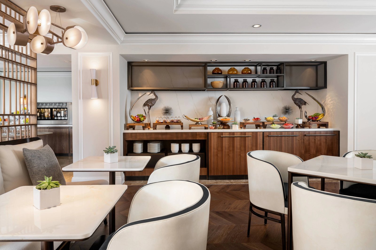 The Ritz-Carlton Orlando, Grande Lakes, eat & drink