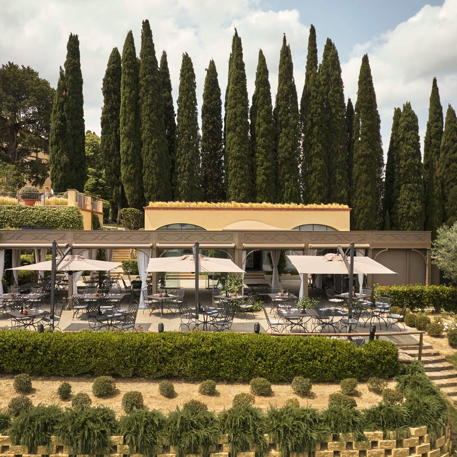 COMO Castello Del Nero, at the table
