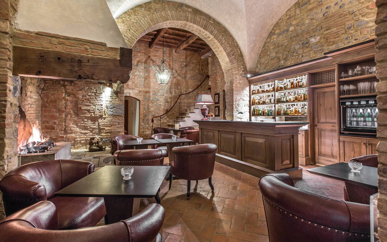 COMO Castello Del Nero, at the table