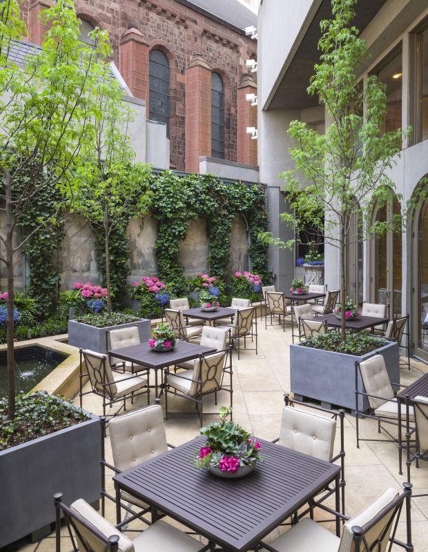 The Rittenhouse Hotel, vibe