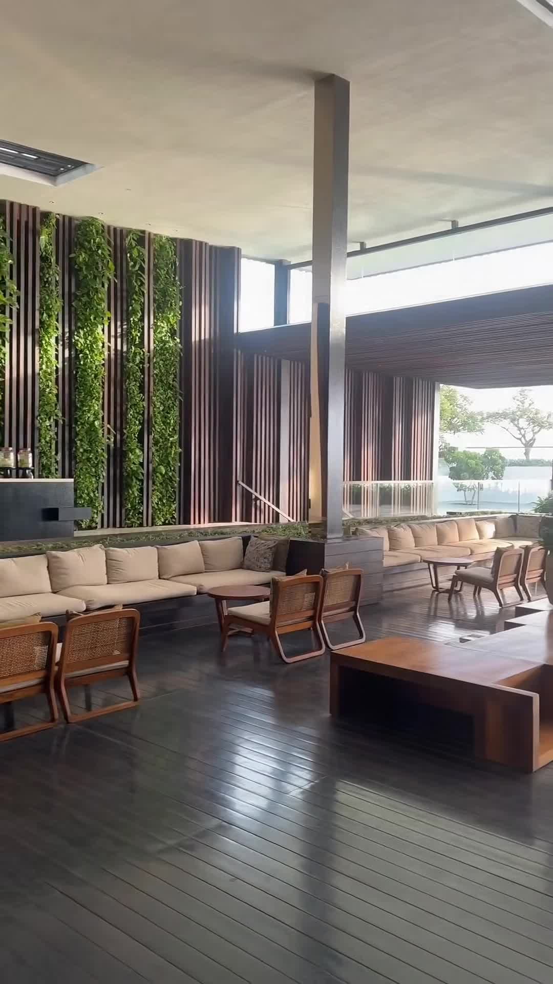 Alila Seminyak — vibe