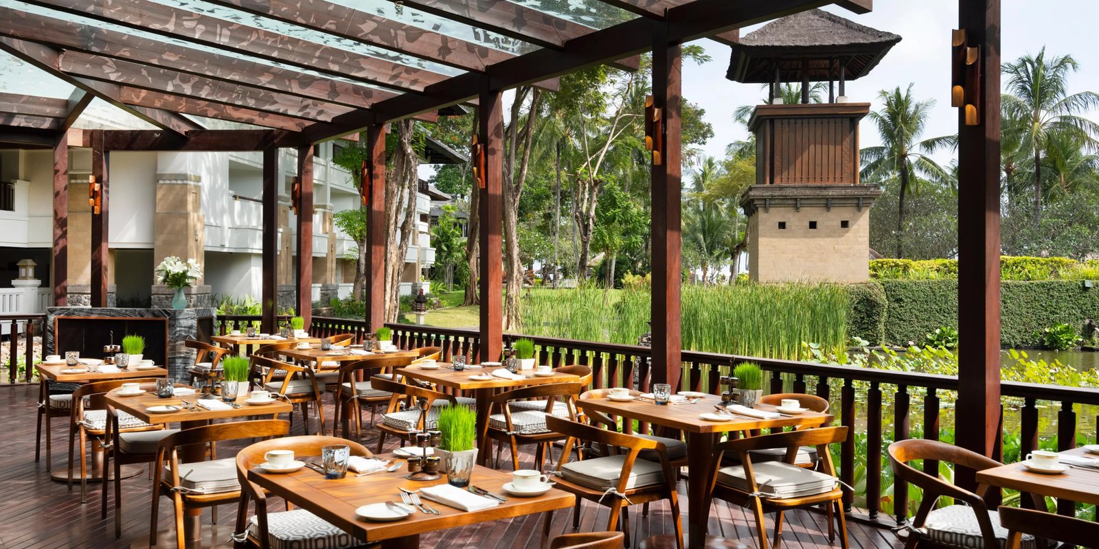 InterContinental Bali Resort, at the table