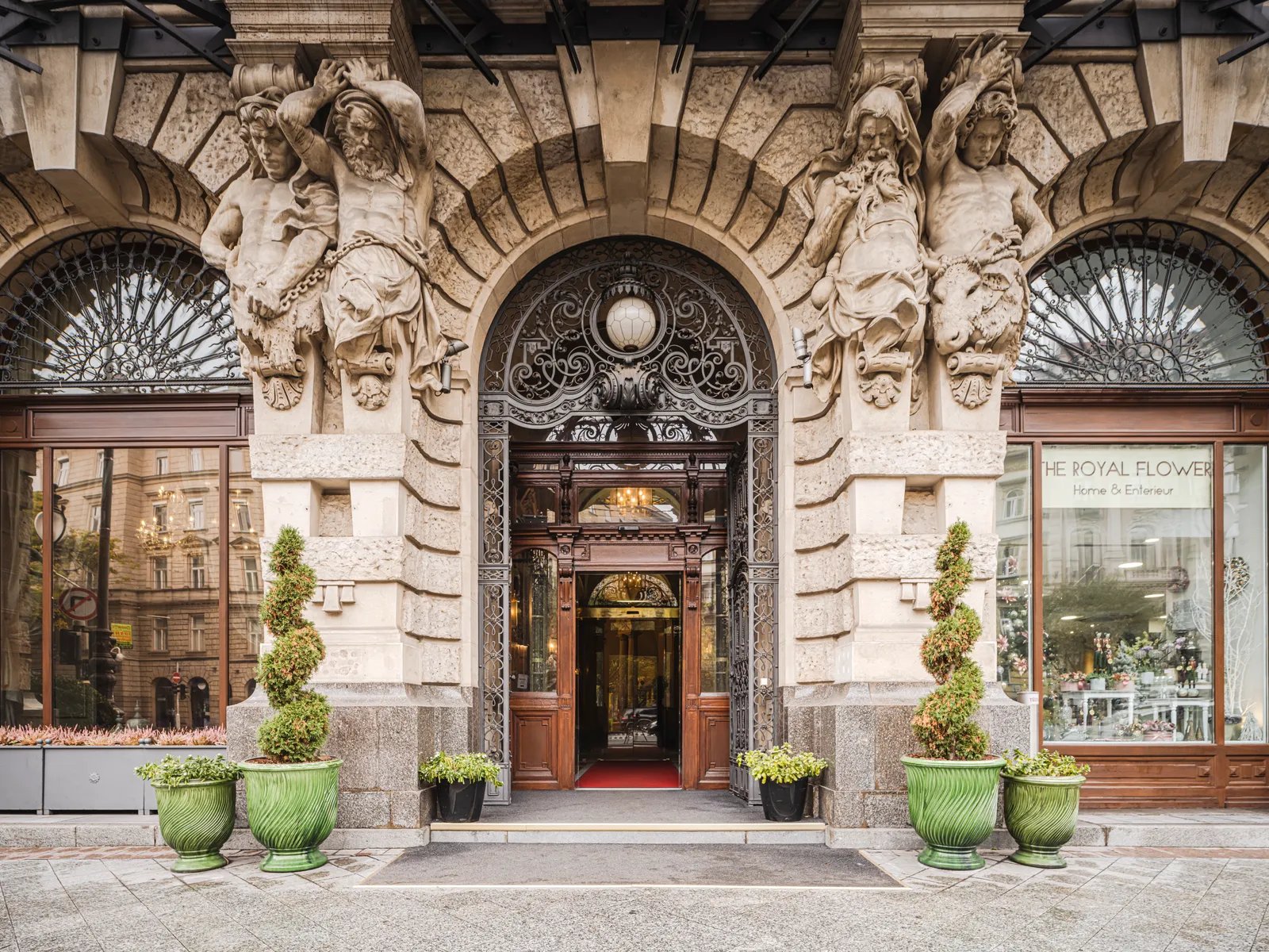Anantara New York Palace Budapest Hotel, backstory