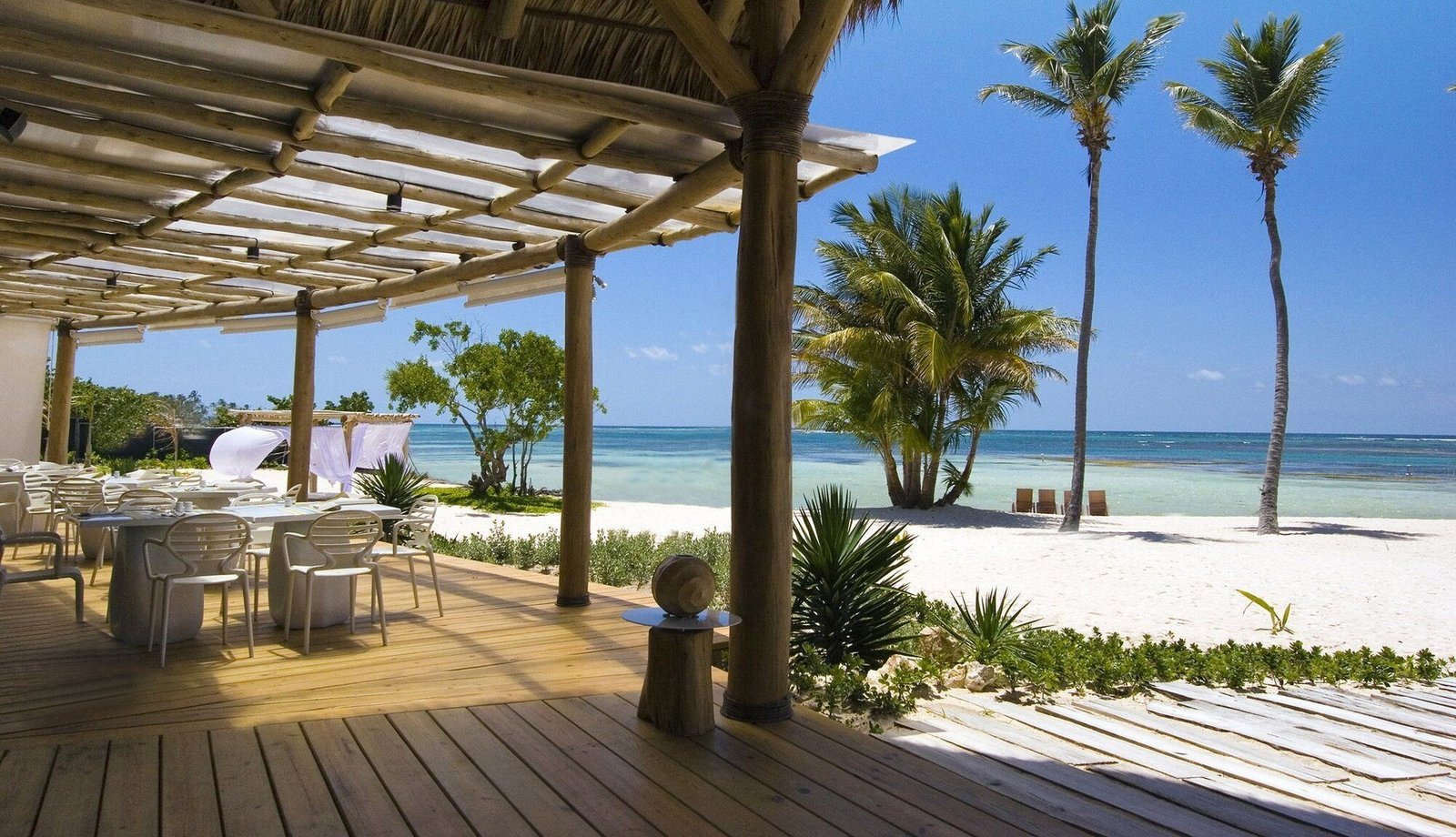Tortuga Bay Hotel at Puntacana Resort, eat & drink