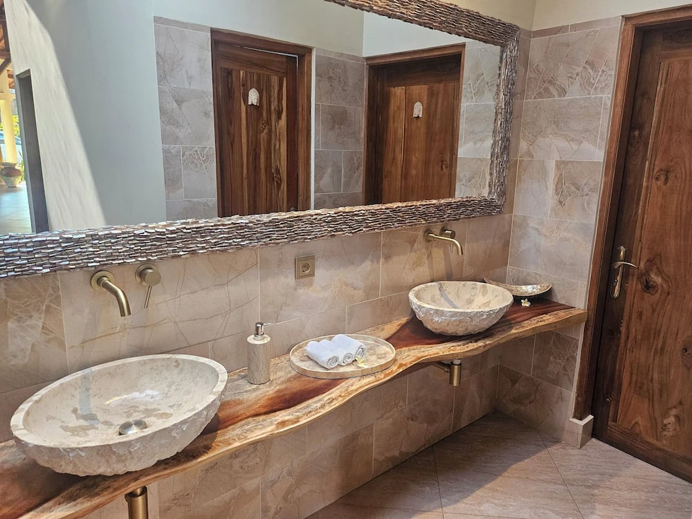 Puri Dajuma Beach Eco-Resort & Spa — rooms
