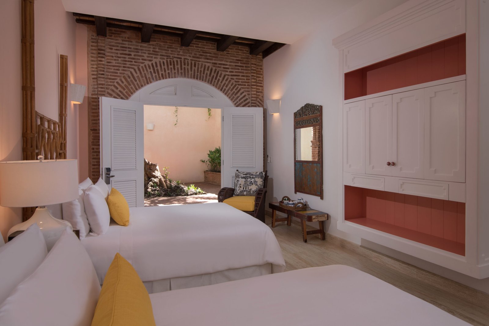 Casas del XVI, rooms