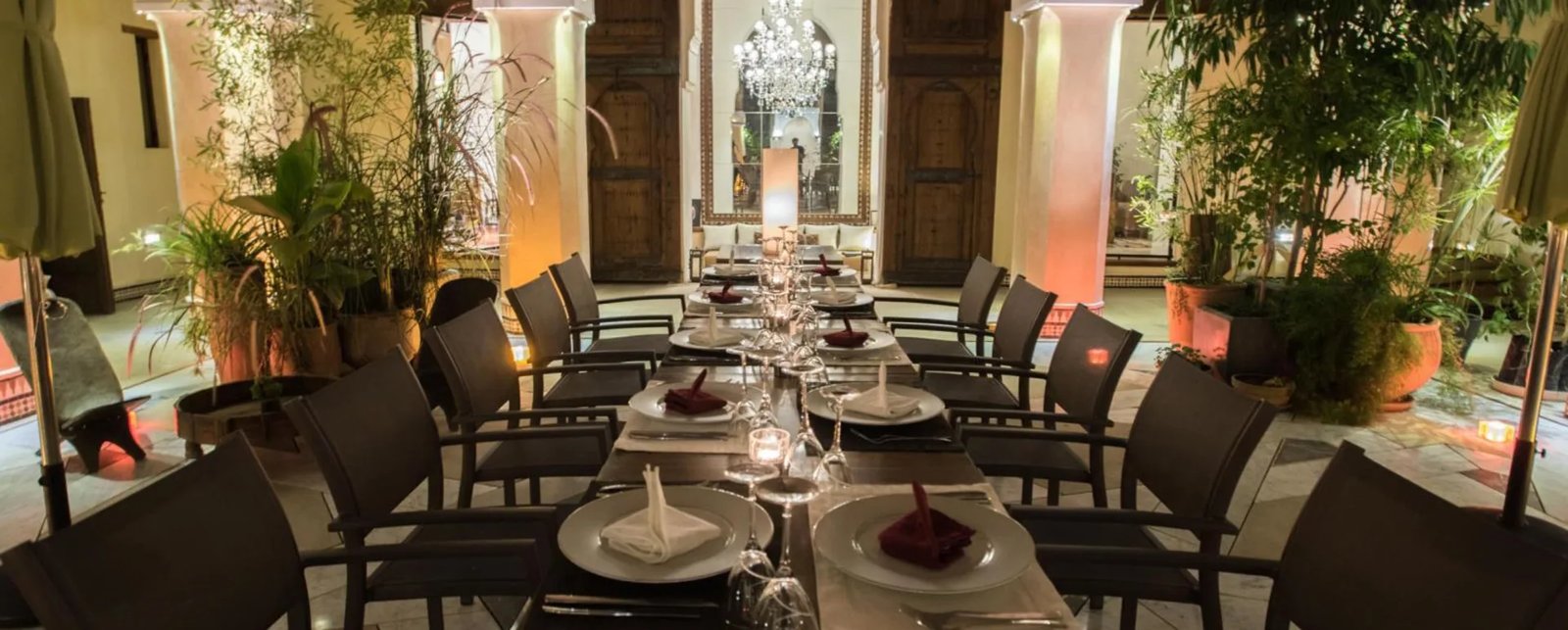 Karawan Riad, karawan restaurant