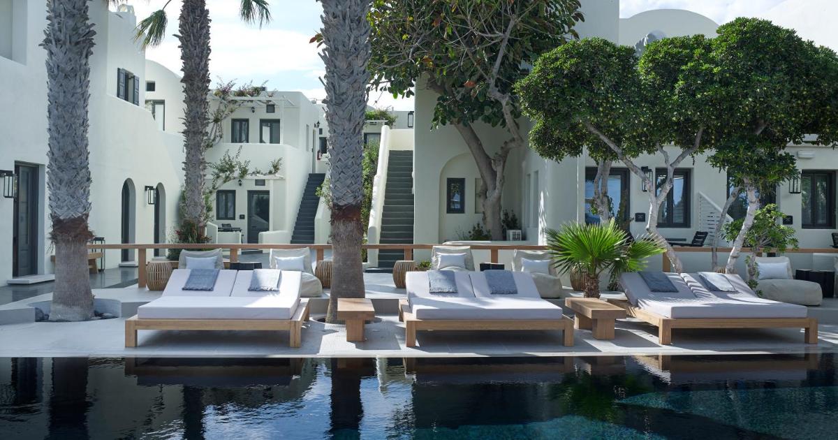 Bellonias Villas, backstory
