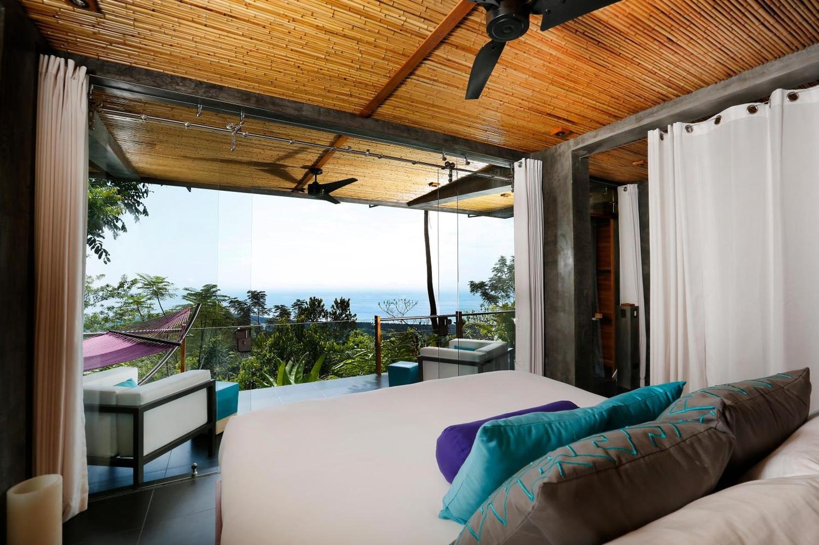 Kura, rooms