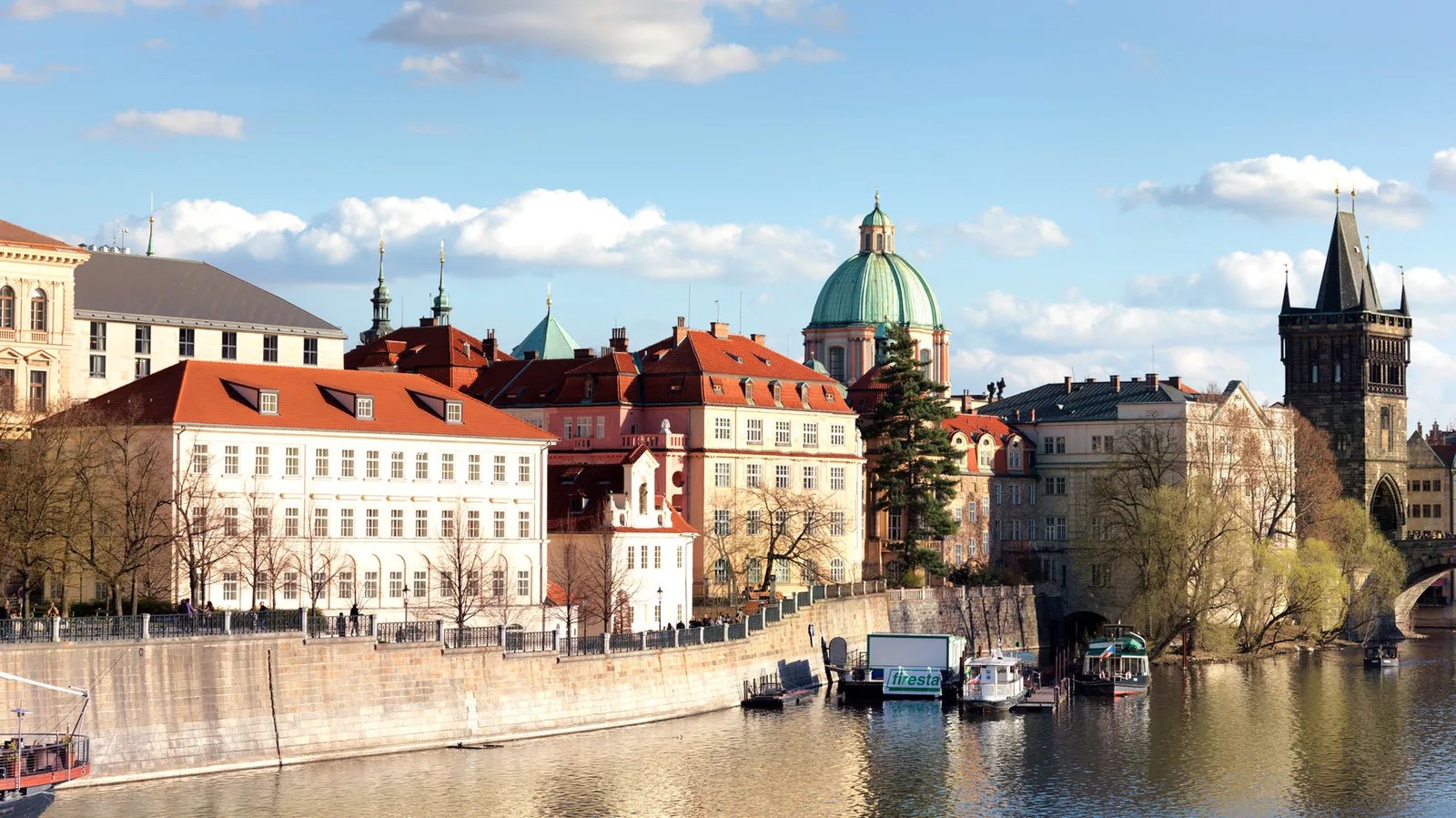 Four Seasons Hotel Prague, vibe