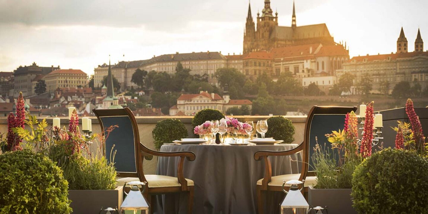 Four Seasons Hotel Prague, eat & drink
