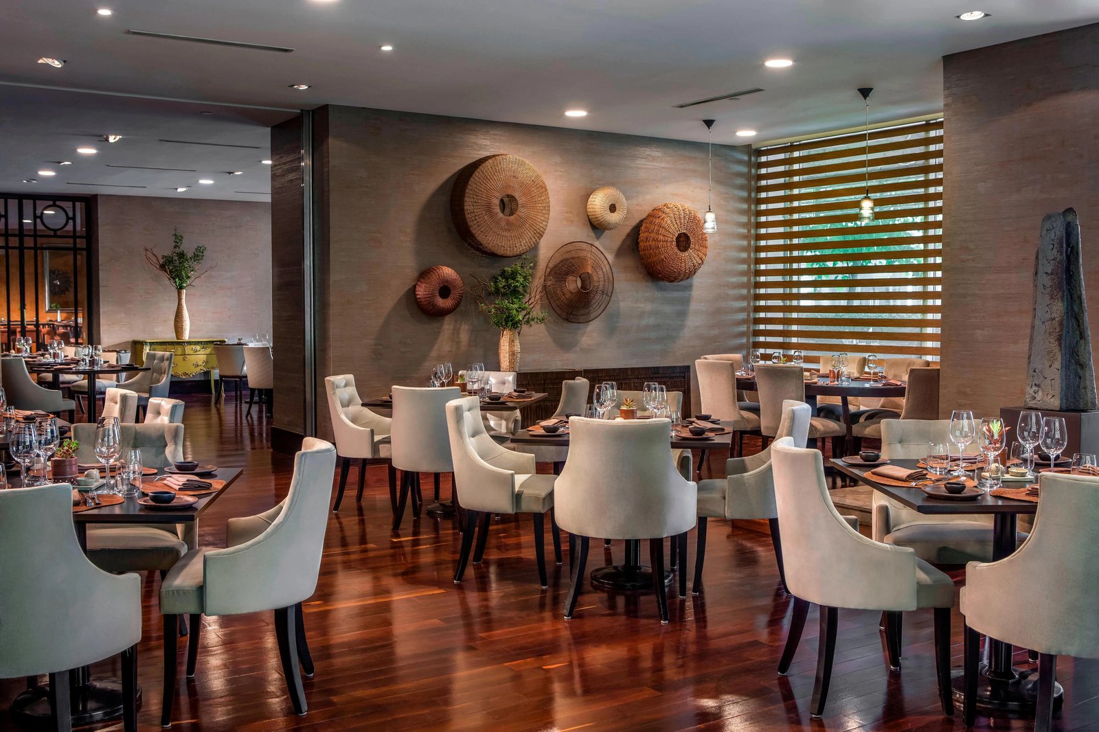 The Ritz-Carlton, Santiago, eat & drink