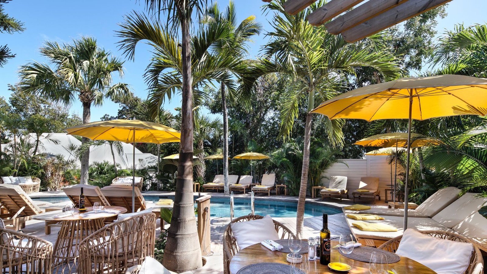 Gyp Sea Hotel - St Barth, at the table