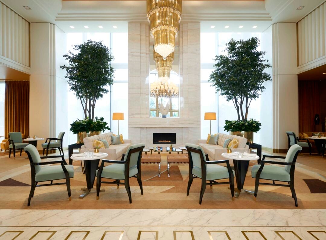 Waldorf Astoria Beverly Hills — vibe
