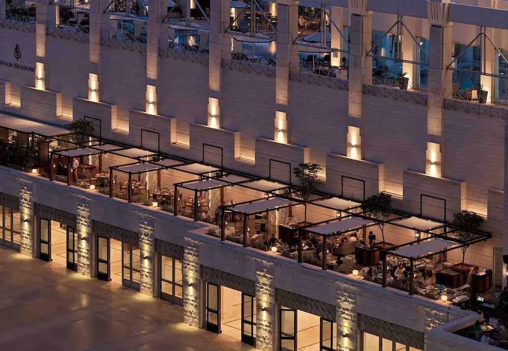 Four Seasons Hotel Amman, eat & drink