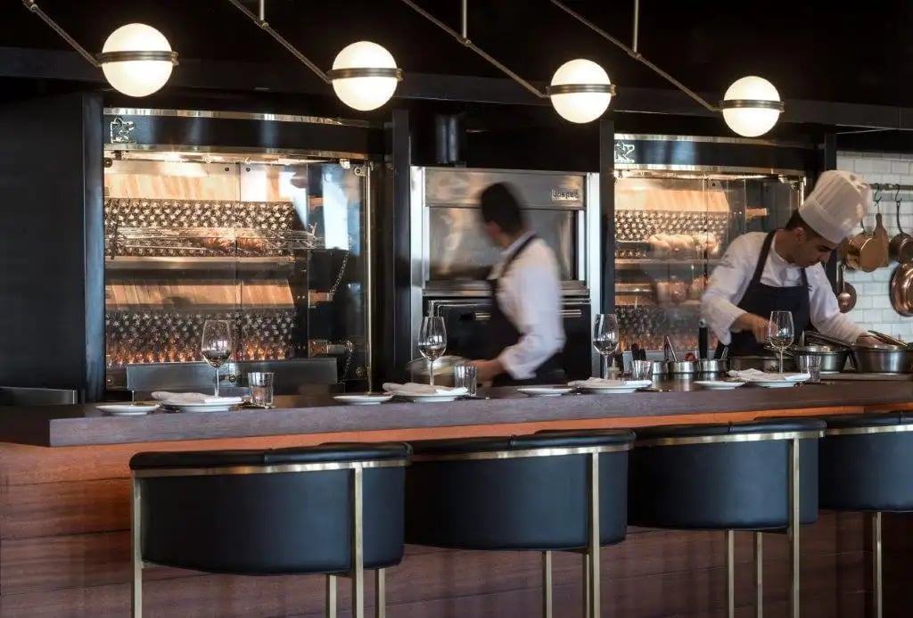 Four Seasons Hotel Amman, eat & drink