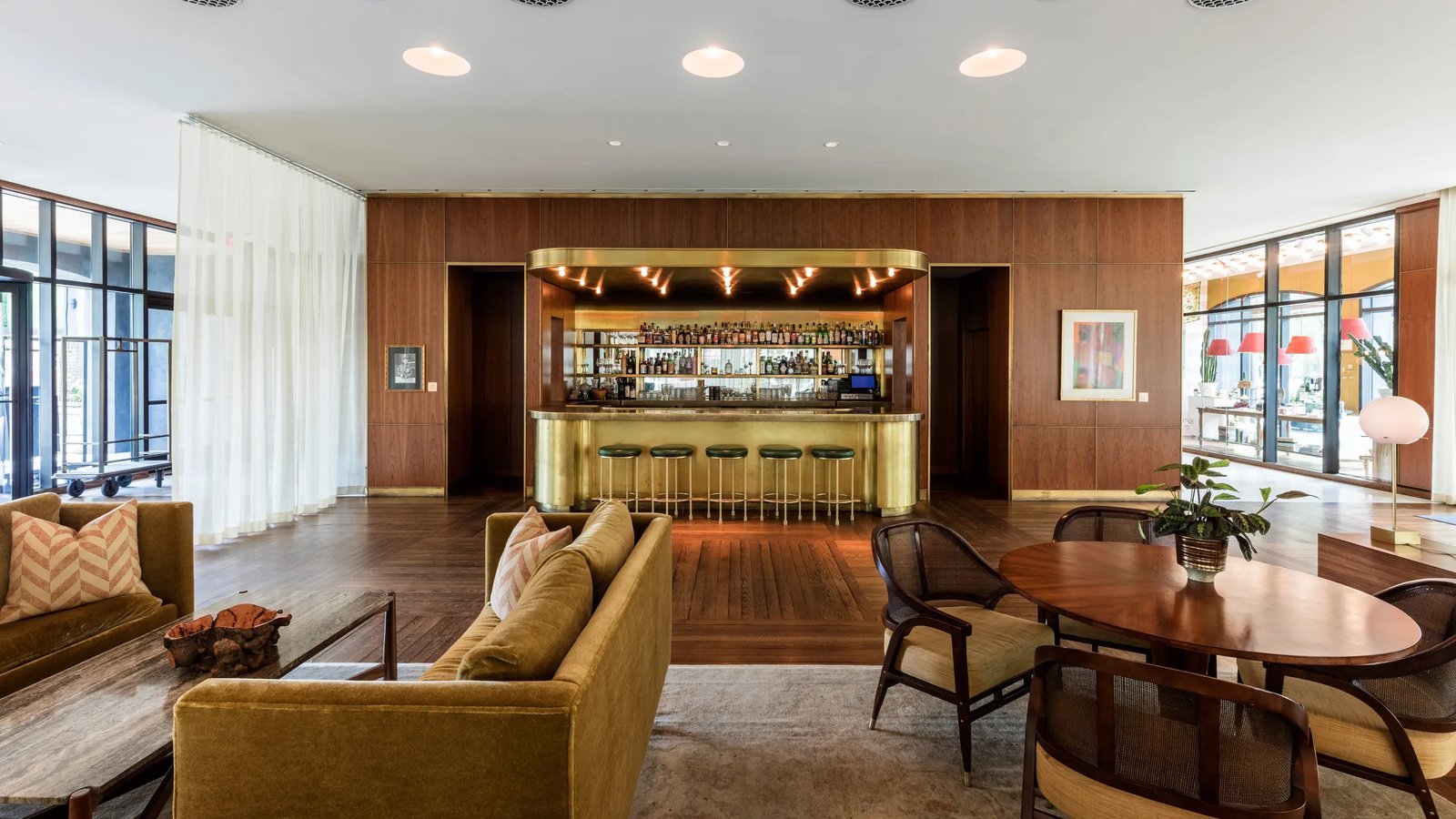 The Dewberry Charleston, vibe
