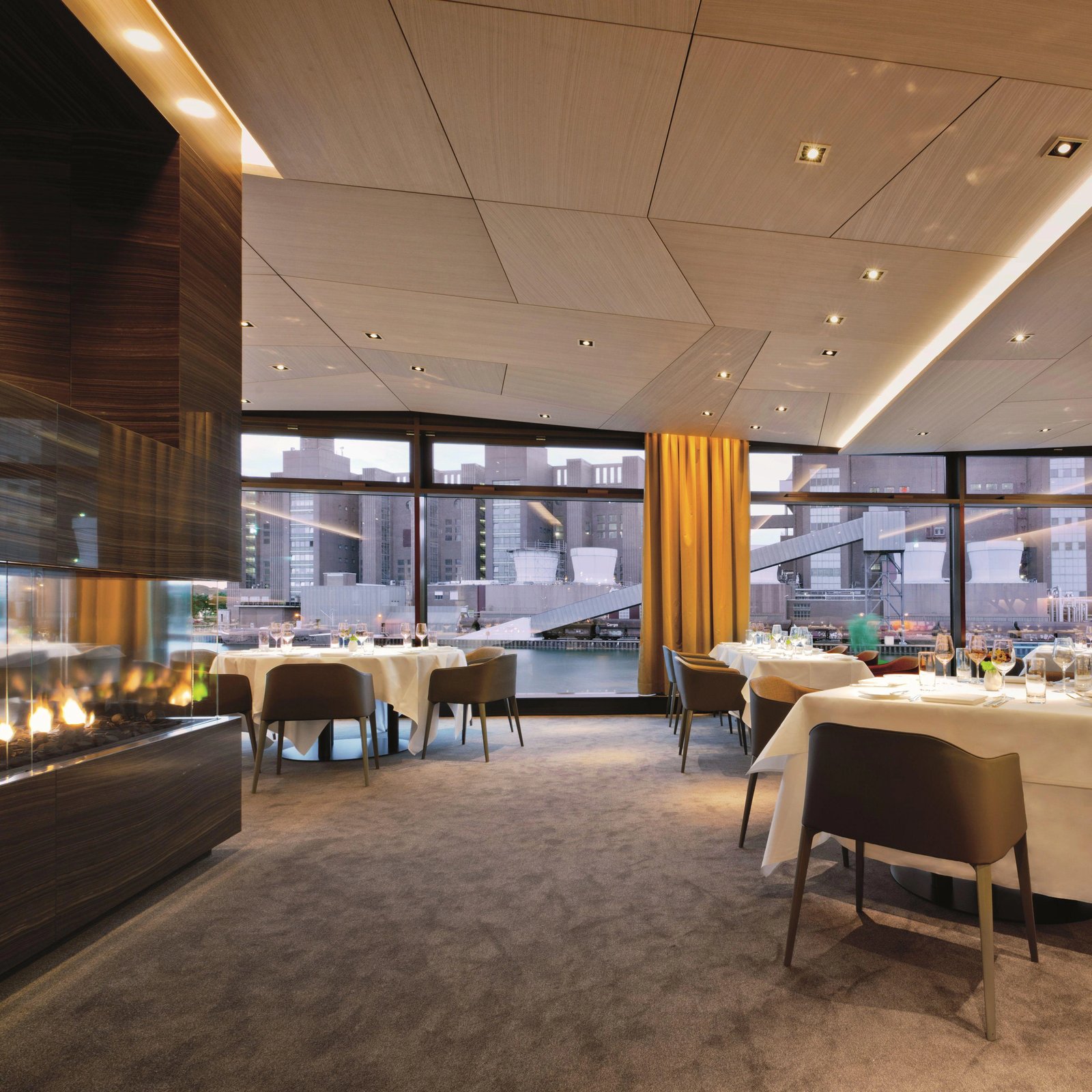 The Ritz-Carlton, Wolfsburg, terra