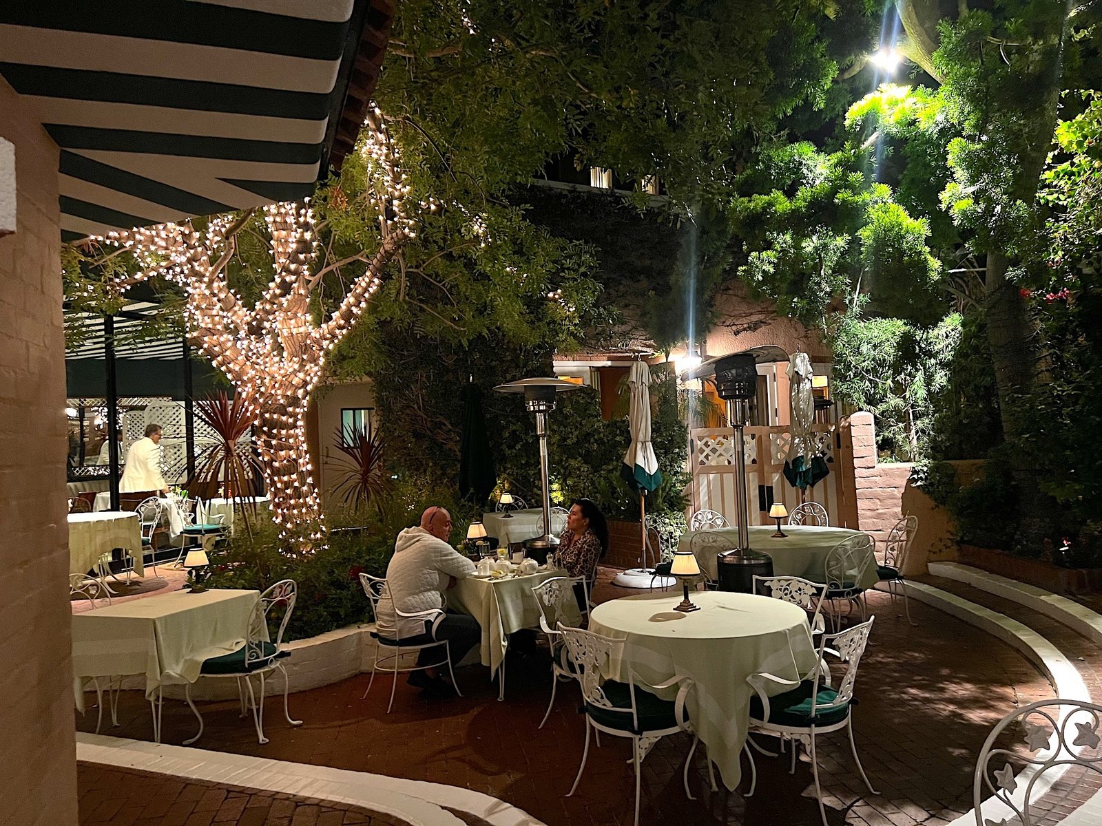 The Beverly Hills Hotel — eat & drink