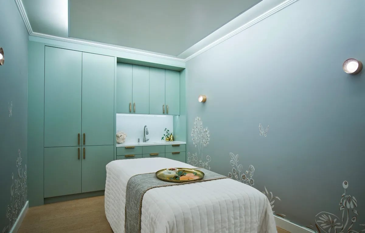 The Beverly Hills Hotel — rooms