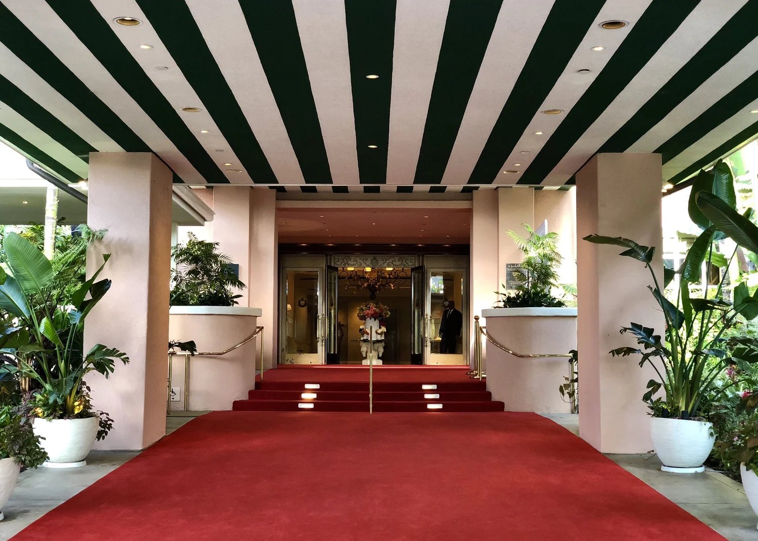 The Beverly Hills Hotel — vibe