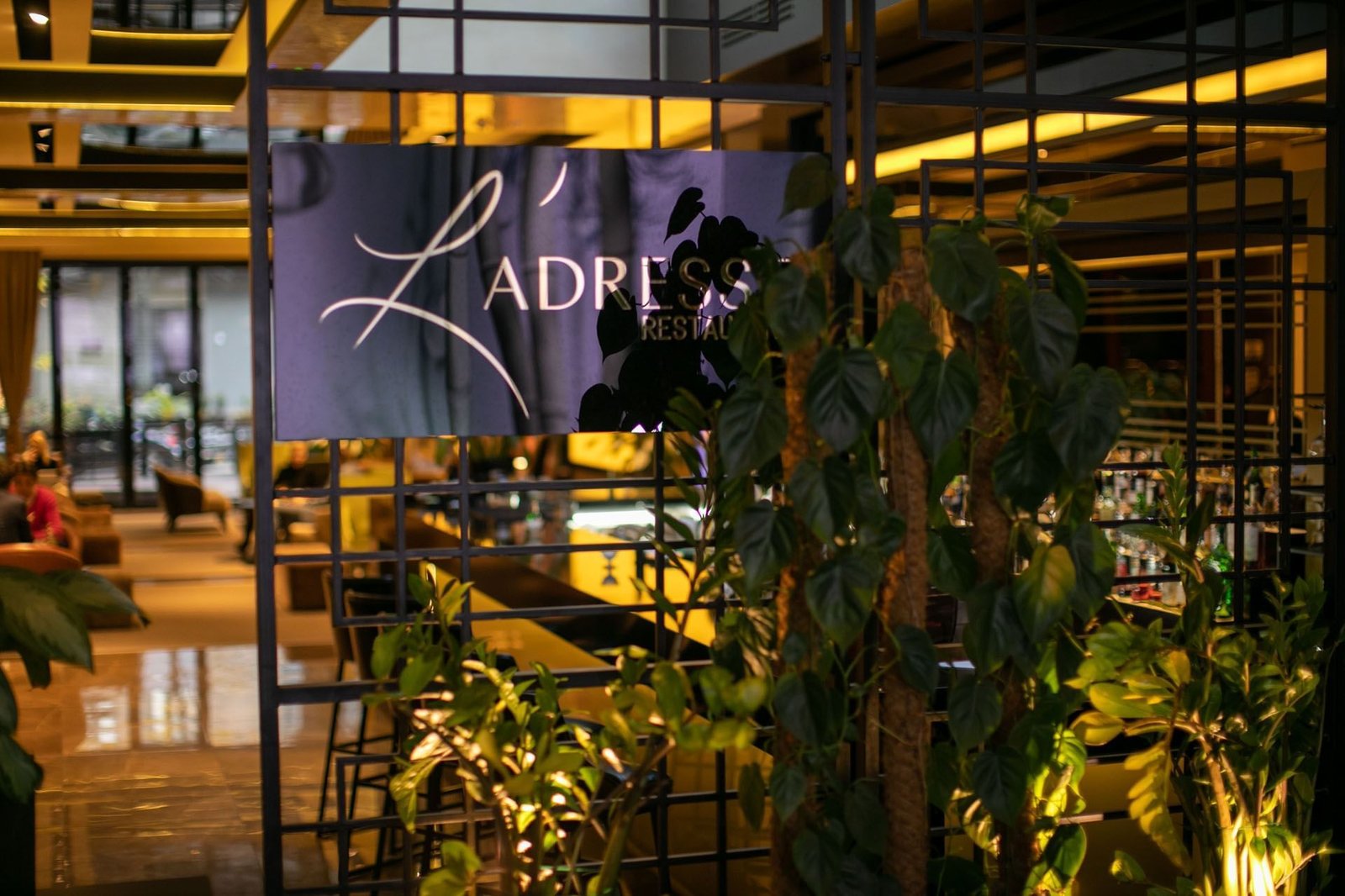Saint Ten Hotel, eat & drink