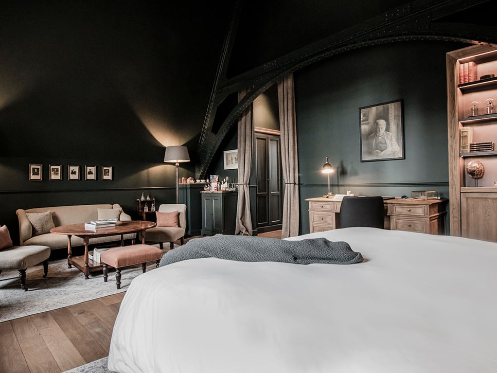 1898 The Post, rooms
