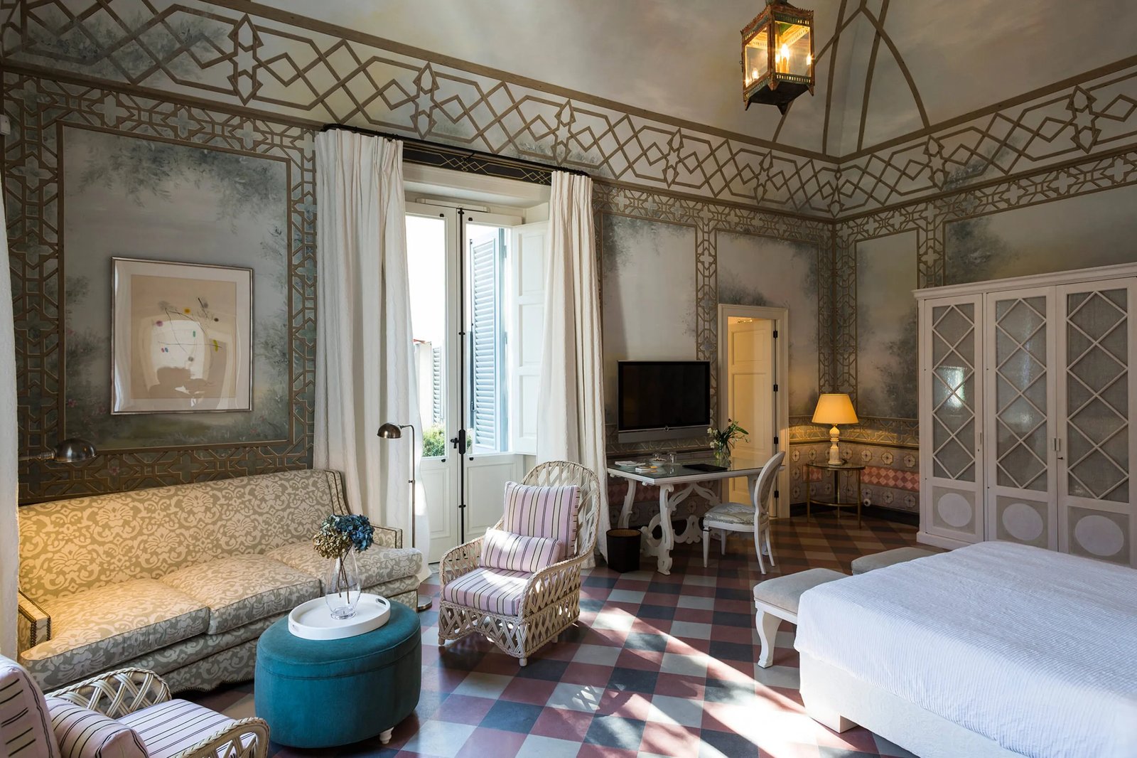 Palazzo Margherita, rooms