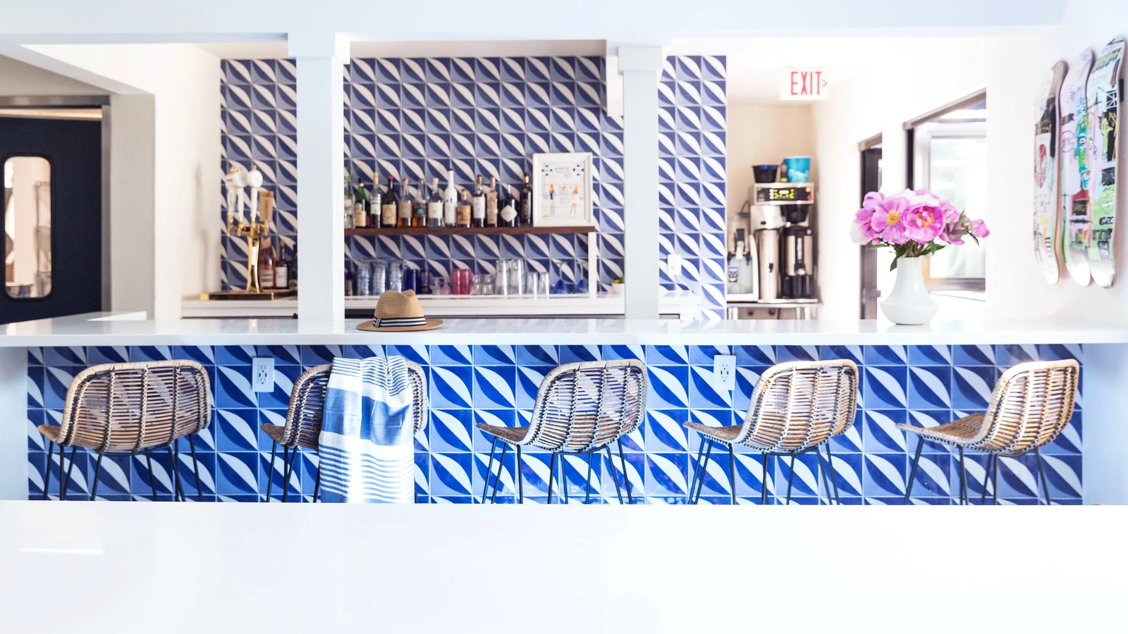 Holiday House Palm Springs, the pantry & bar
