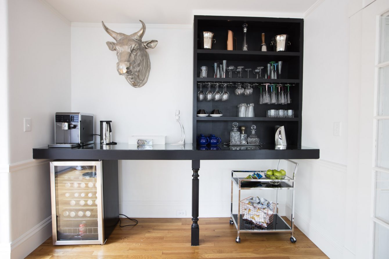 Nobnocket Boutique Inn, at the table