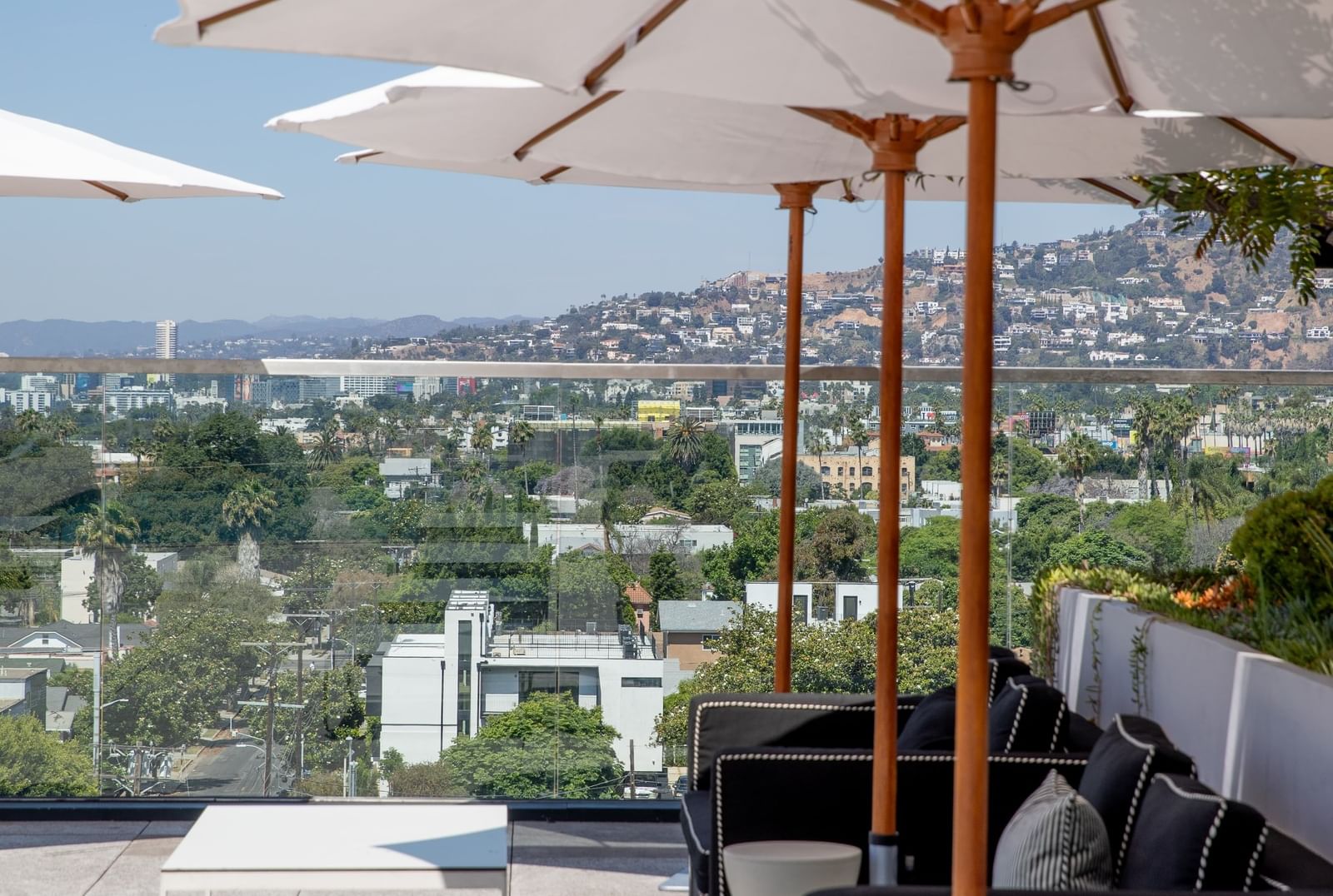 The Godfrey Hotel Hollywood — vibe