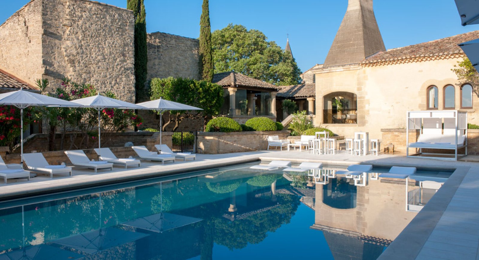 Hotel Le Vieux Castillon, the pool